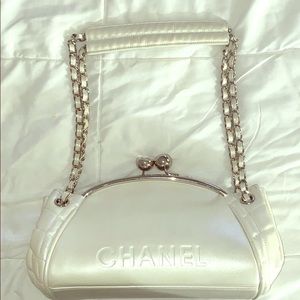 Channel bag